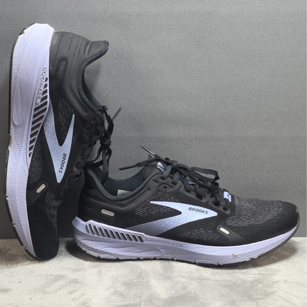 Size 8 - Brooks Launch GTS 9 Black - 1203741B060